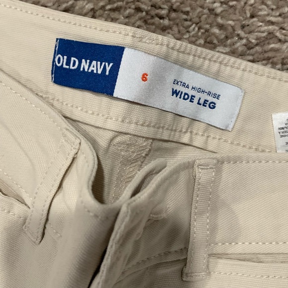 Old Navy High waisted canvas wide leg cropped pant - Picture 2 of 3